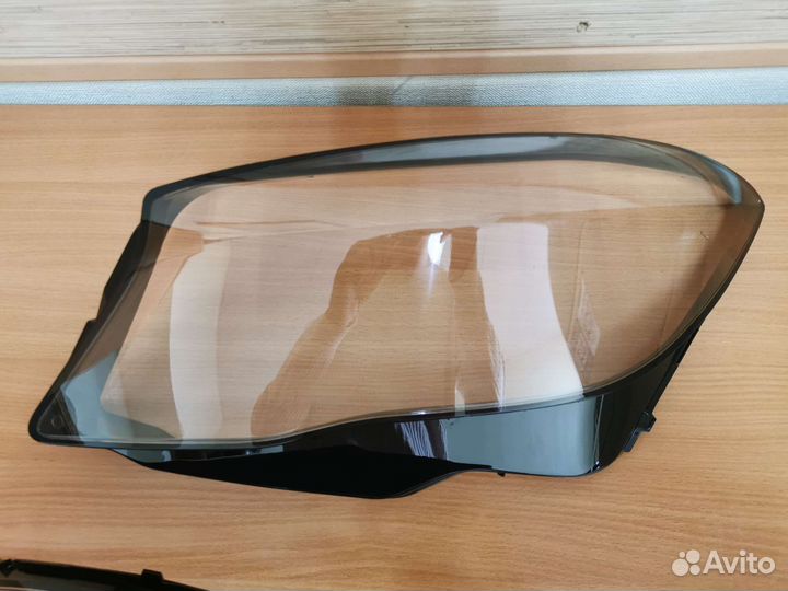 Стекла фар левое правое Mercedes GLA x156