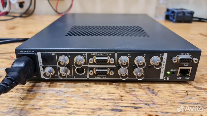 Скалер/масштабатор Extron DVS 304