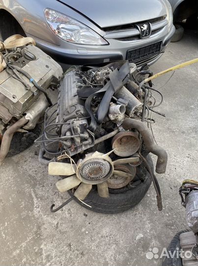 Двигатель на mercedes 124