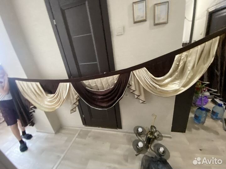 Ламбрикены. Венге-молочный цвет. 3-3,5 метра