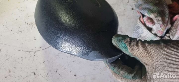 Подушка в руль на renault logan 1