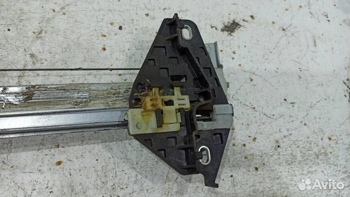 Стеклоподъемник электрический задний правый