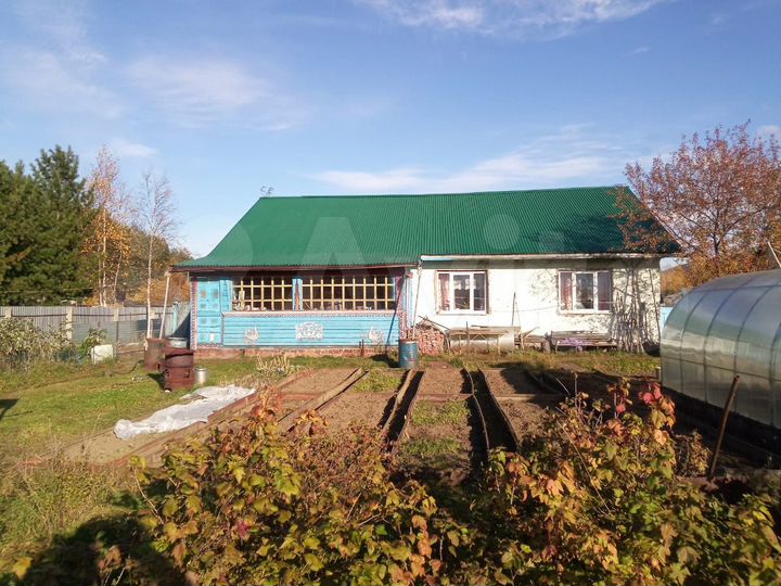 Дом 100 м² на участке 16 сот.