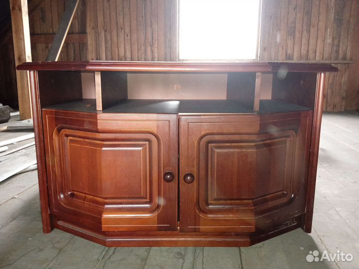 Тумба под тв дерево массив