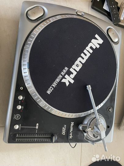 Виниловый проигрыватель numark