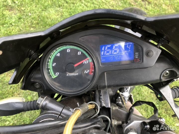 Продам мотоцикл,требует ремонта,замена поршневой