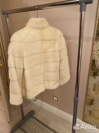 Шуба норковая автоледи белая