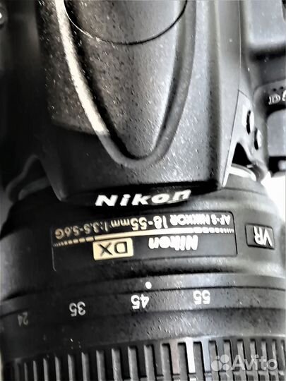 Цифровая камера Nikon D5000