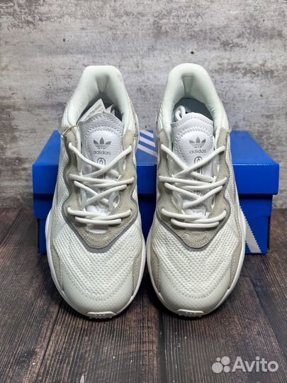 Кроссовки adidas ozweego женские