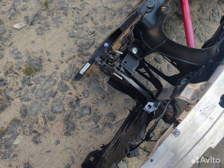 Передняя панель (телевизор) BMW 5 F10/F11/GT F07