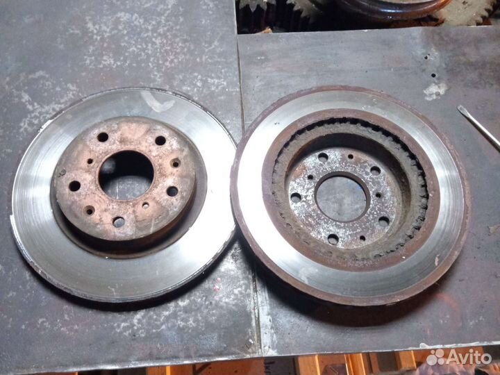 Передние тормозные диски Suzuki sx4