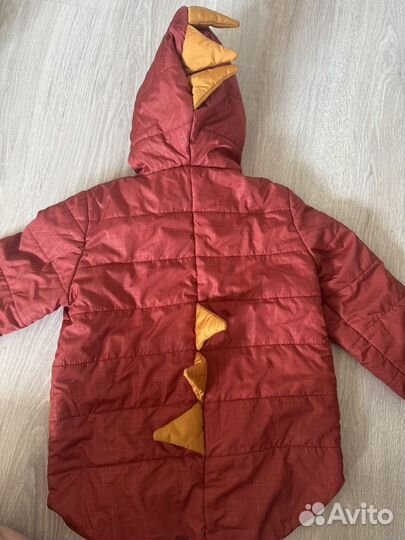 Демисезонная куртка