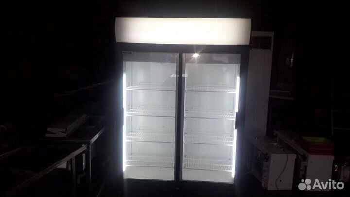 Холодильный шкаф