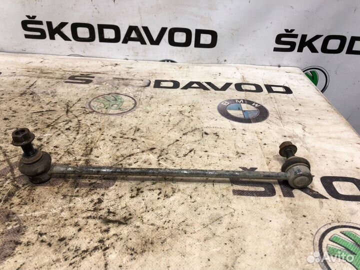 Стойка стабилизатора передняя Volkswagen Passat B7