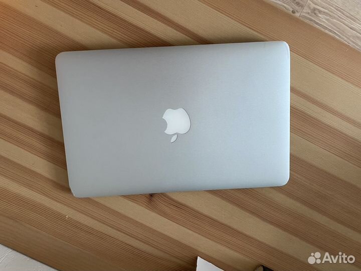 Apple MacBook Air 1370