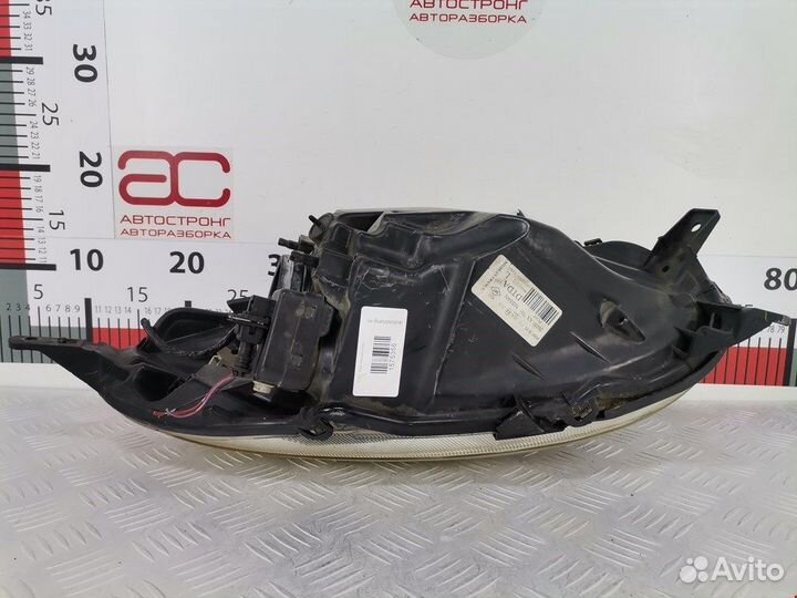 Фара передняя для Nissan Micra K12 26010-AX700