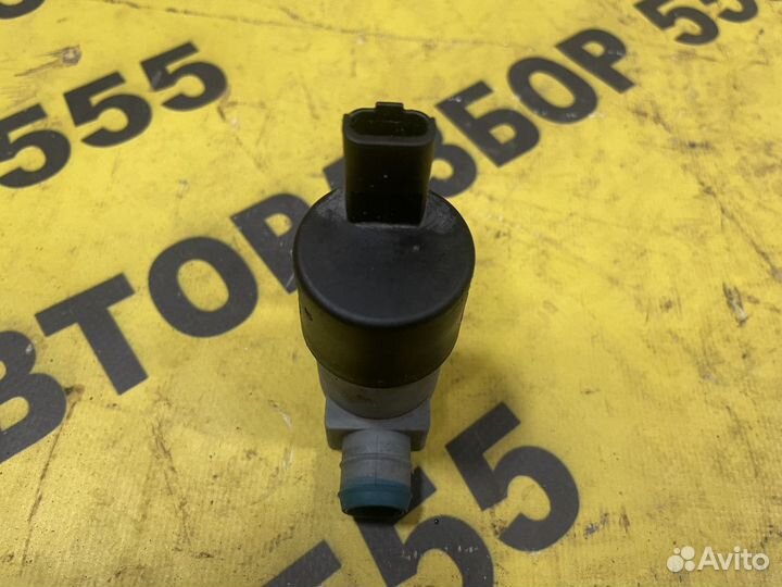 Моторчик стеклоочистителя Nissan Almera G15