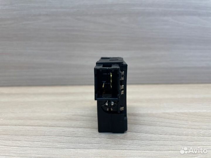 Кнопка корректора фар LADA X-Ray