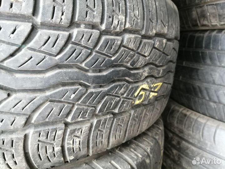 Bridgestone Dueler H/T D687 235/60 R16