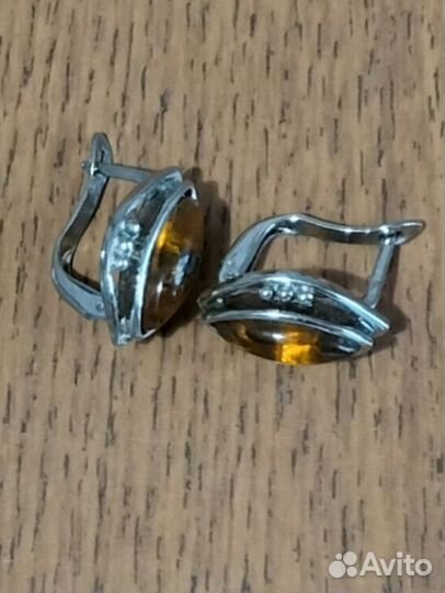 Серьги и кулоны