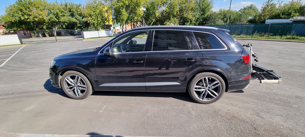 Audi Q7: фото владельца