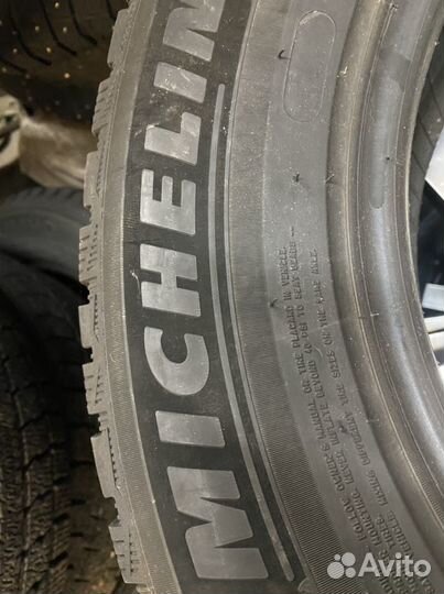 Michelin X-Ice North 4 225/65 R17