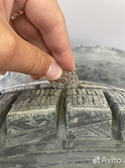 Dunlop SP Winter Maxx WM01 215/65 R16 98T