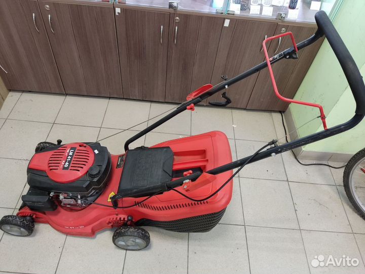 Газонокосилка бензиновая DDE LM 41-40