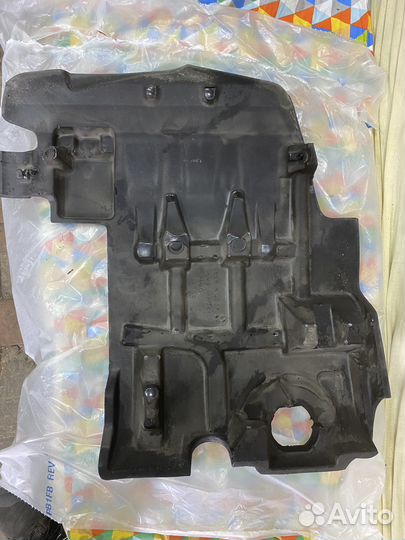 Крышка двигателя декоративная