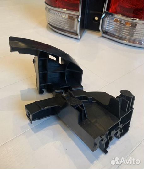 Стоп фонарь Land Cruiser 200