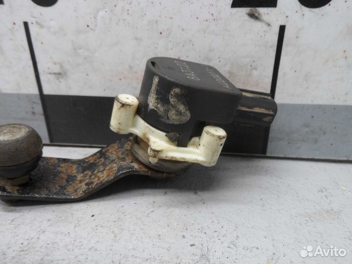 Датчик дорожного просвета Lexus LS 4 F40