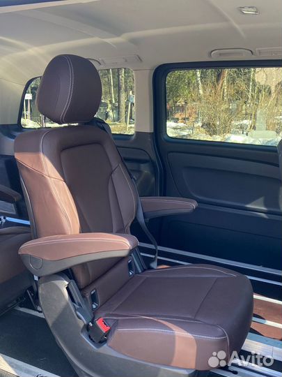 Перевозка тел умерших. Катафалк