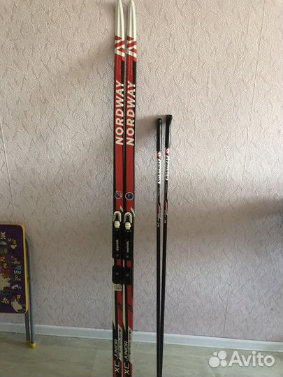 Беговые лыжи