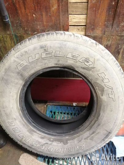 Bridgestone Dueler A/T 225/80 R15