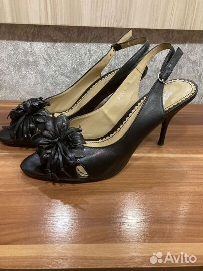 Босоножки кожа