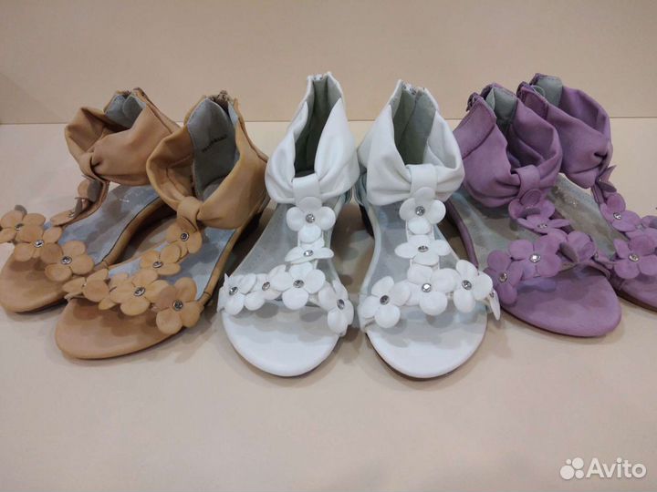 Туфли для девочки новые