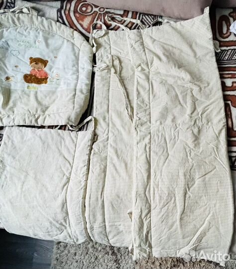 Бортики в кроватку