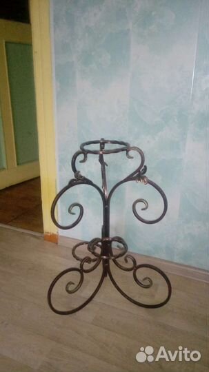 Подставка для цветов напольная металлическая