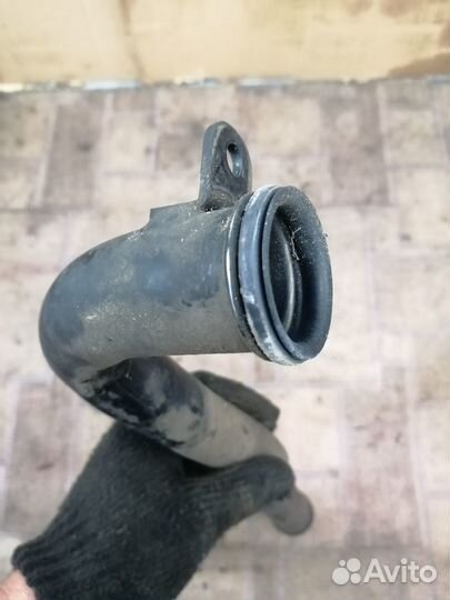 Трубка помпы g4kd Kia Hyundai