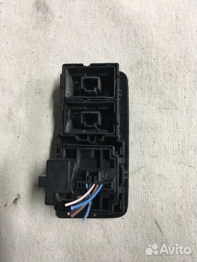 251635843r Renault Fluence Корректор Фары