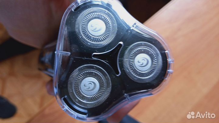 Электрическая бритва Polaris 0307RC