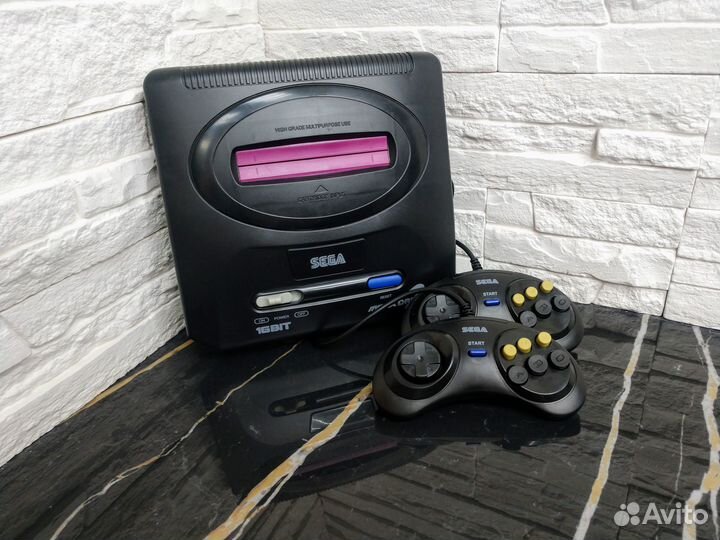 Игровая приставка Sega 16 bit