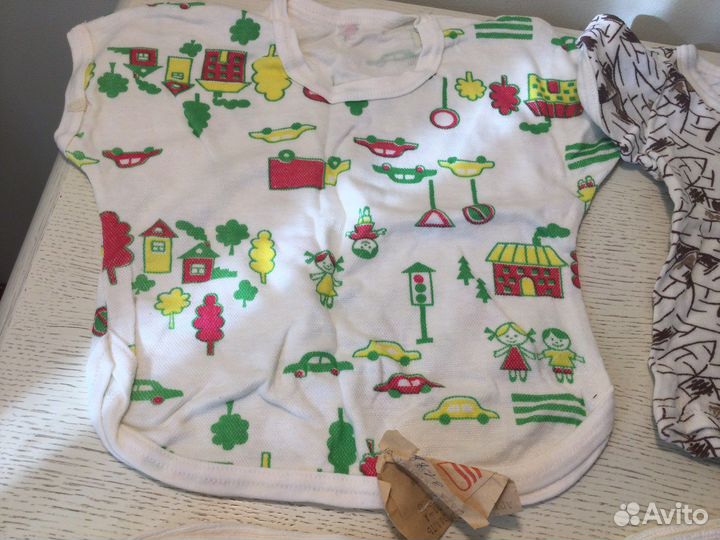 Пакетом.Футболки для новорождённого.Колготки р.19