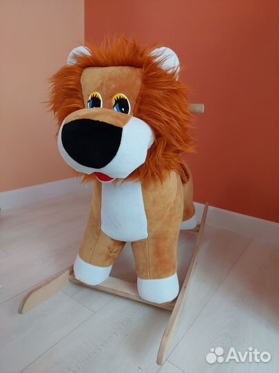 Качалка Лев для детей, состояние новой