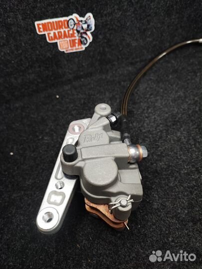 Передняя тормозная система в сборе AJ1