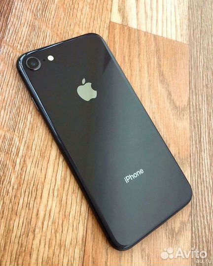 Телефон iPhone 8 64 gb