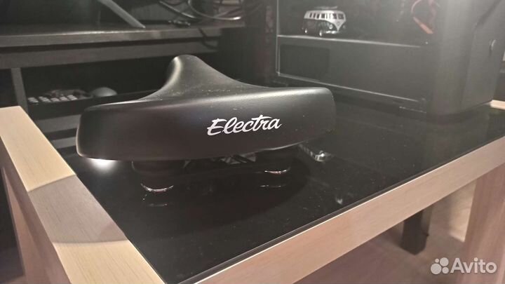 Оригинальное велоседло Electra Comfort saddle XL