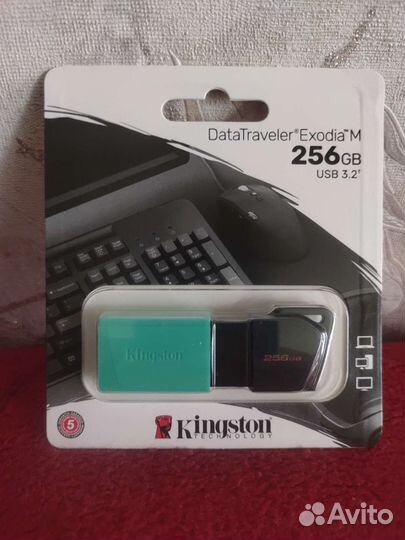 Kingston USB 3.2 на 256 GB новая