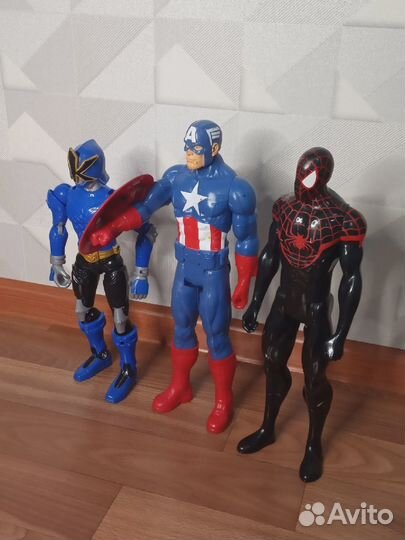 Фигурки супергероев