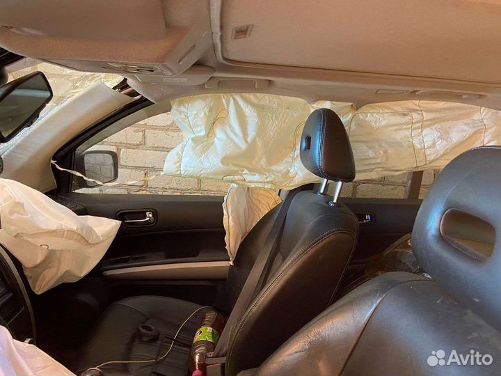 Nissan X-Trail 2.5 CVT, 2011, битый, 203 000 км